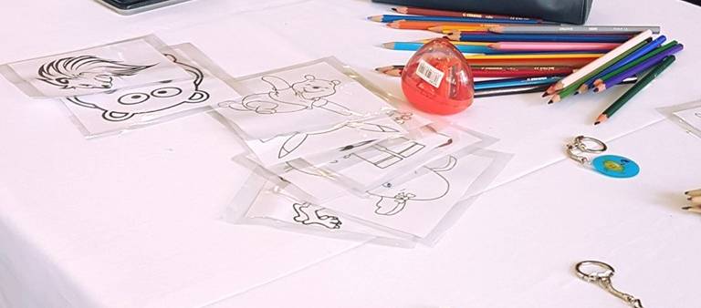 Dessins d'enfants réalisés lors de l'atelier créatif d'Histoire de fêtes